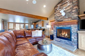 KBM Resorts: Walk to Town Lift Ski Run hot tub Firepit